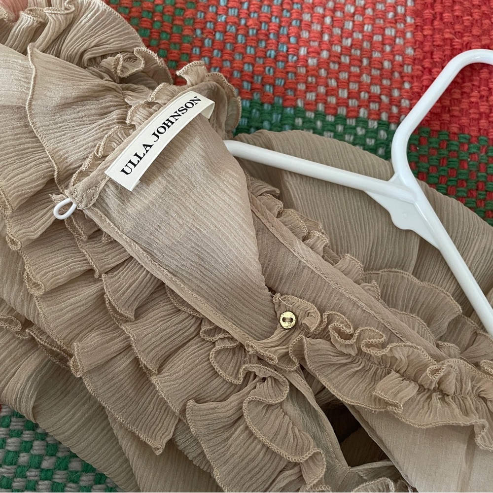 Ulla Johnson ruffle blouse in "oyster" - Picture 2 of 4